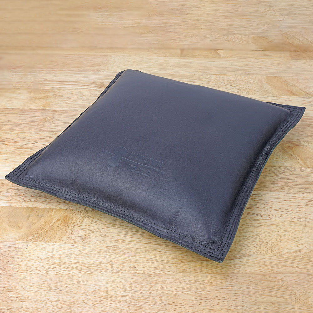 Durston Square Leather Sandbag - Leatherwork Bench ulasan dan harga