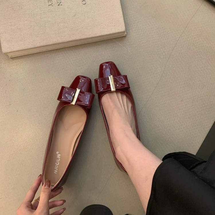 Square-toe Bow Shallow Single  - Leatherwork In French ulasan dan harga